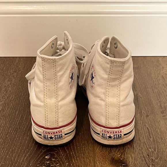 Girls Converse Big Kid Chuck Taylor All Star Hi Lift High Top Sneakers - Picture 2 of 4